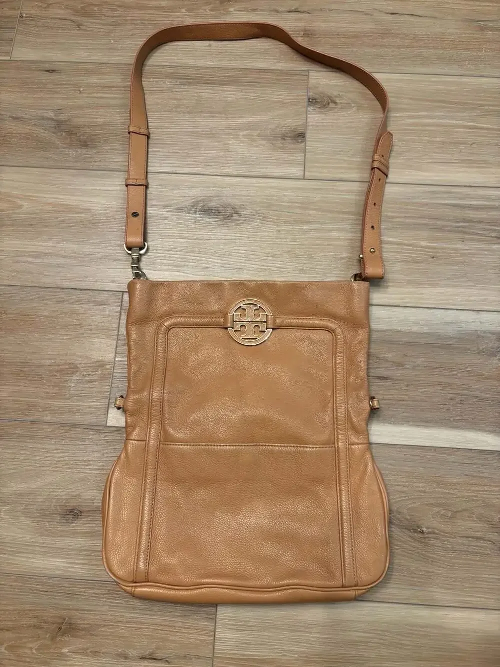Tory Burch Amanda Tan Pebbled Leather Foldover Crossbody Bag